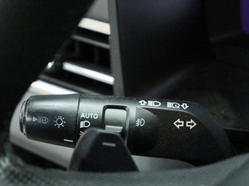 Used 2024 Mitsubishi Outlander SE FWD image 13