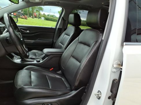 Used 2019 GMC Acadia SLT AWD/4WD image 12