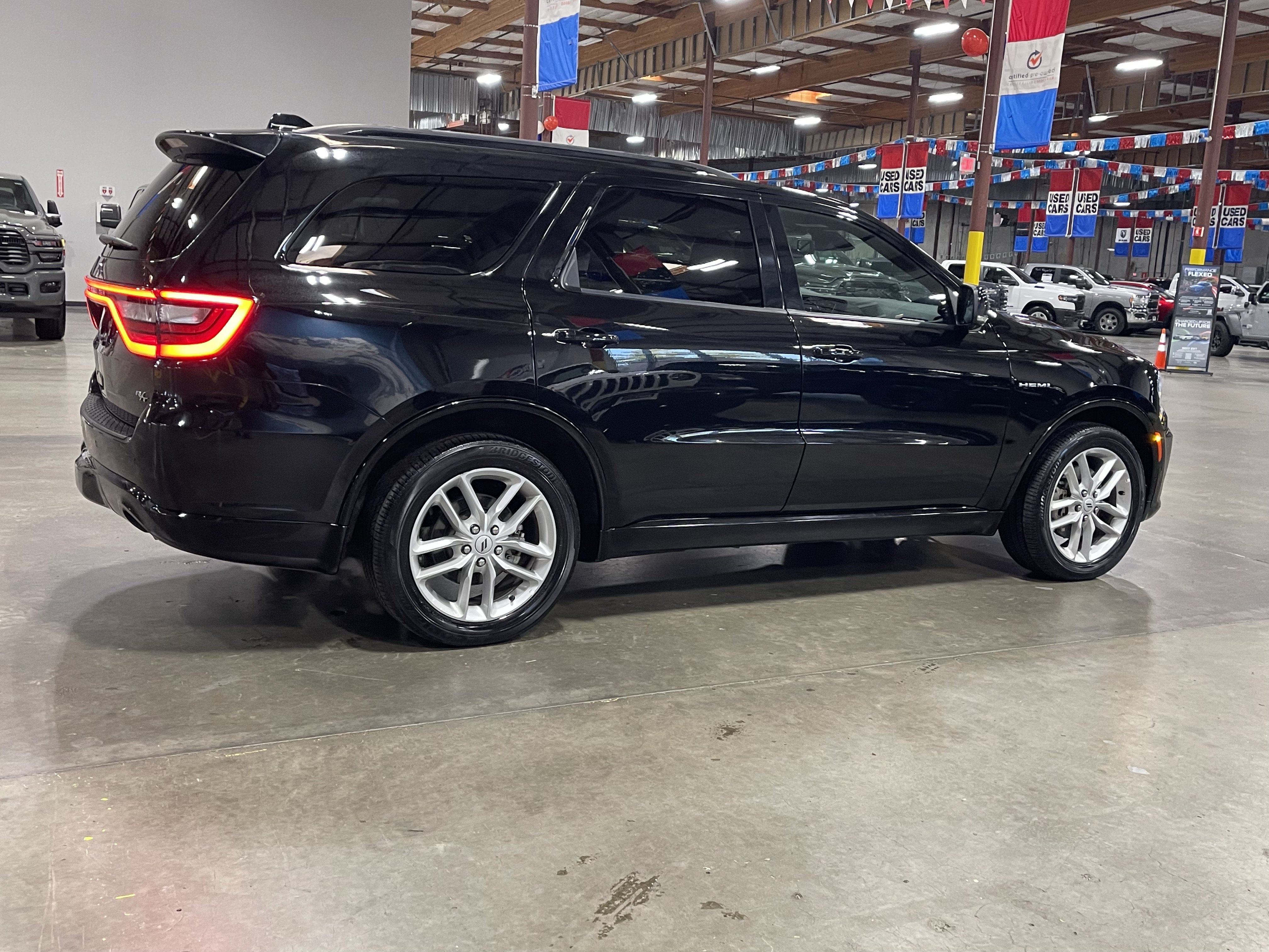 Used 2025 Dodge Durango R/T AWD/4WD image 6