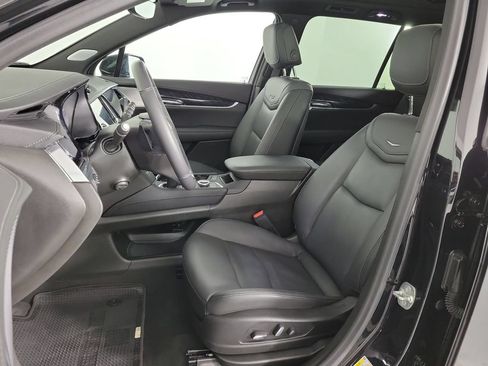 Certified 2024 Cadillac XT6 Premium Luxury w/ Technology Package AWD/4WD image 19