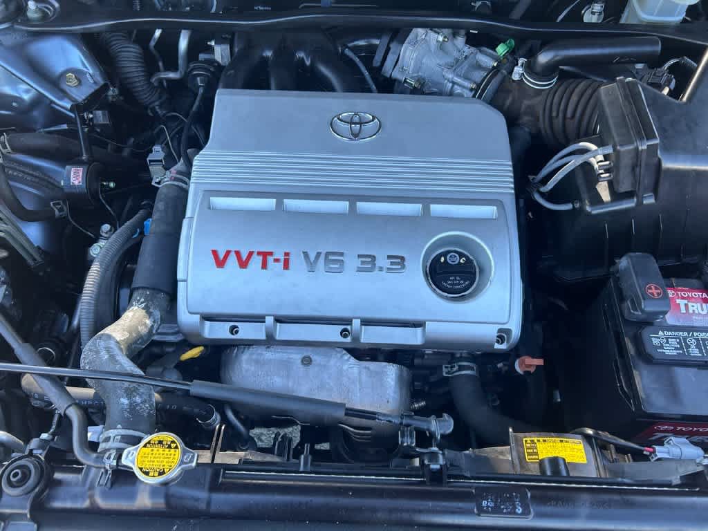 Used 2005 Toyota Highlander 2WD V6 w/ Preferred Pkg image 9