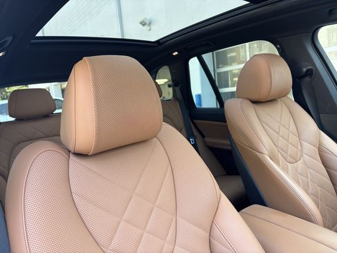 Used 2024 BMW X5 sDrive40i w/ Premium Package RWD image 23