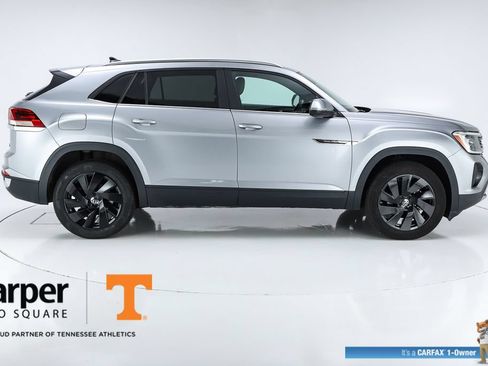 Used 2024 Volkswagen Atlas Cross Sport SE AWD/4WD image 10