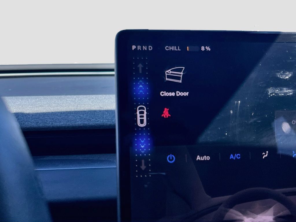 Used 2025 Tesla Model 3 Long Range RWD image 16