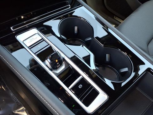 New 2026 Volkswagen Atlas Cross Sport SE image 20