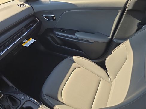 New 2026 Kia K4 EX image 15