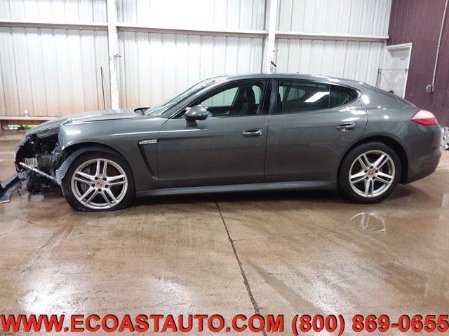 Used 2013 Porsche Panamera RWD image 3