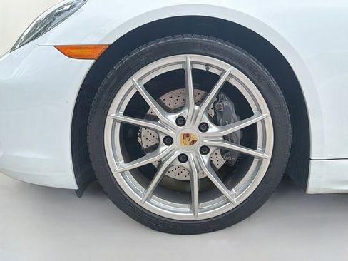 Used 2017 Porsche 718 Boxster RWD image 37