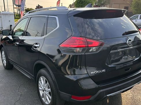 Used 2017 Nissan Rogue SV AWD/4WD image 8
