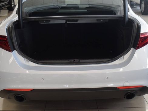Used 2022 Alfa Romeo Giulia Ti RWD image 15