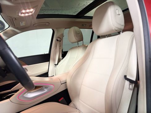 Used 2022 Mercedes-Benz GLS 450 4MATIC image 18