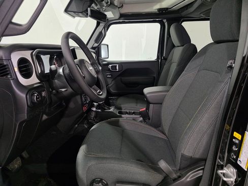 New 2025 Jeep Gladiator Sport AWD/4WD image 16