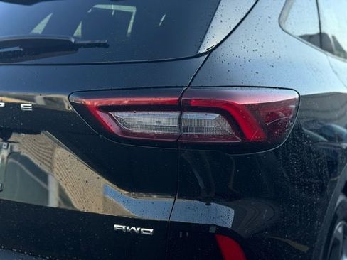 Used 2025 Ford Escape ST-Line image 10