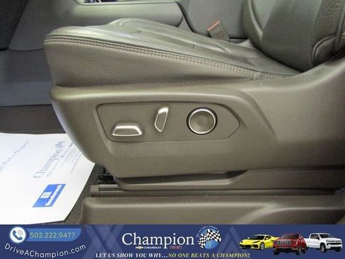 Used 2021 GMC Yukon XL Denali w/ Denali Ultimate Package AWD/4WD image 33