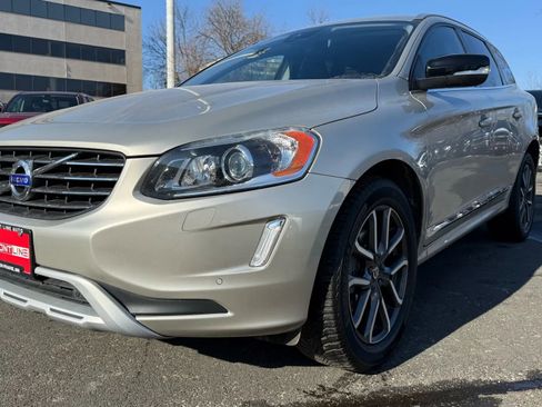 Used 2017 Volvo XC60 T6 Dynamic w/ Preferred Option Package image 15