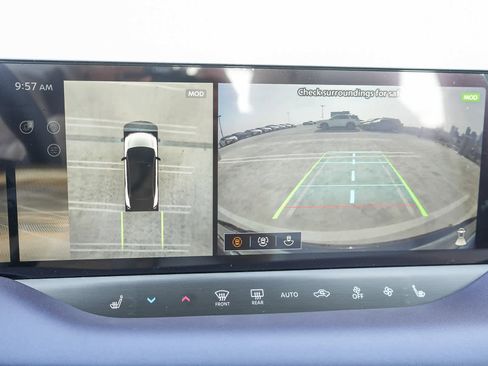 New 2026 Nissan Leaf SV+ w/ Floor Mat Package (SV+) FWD image 25