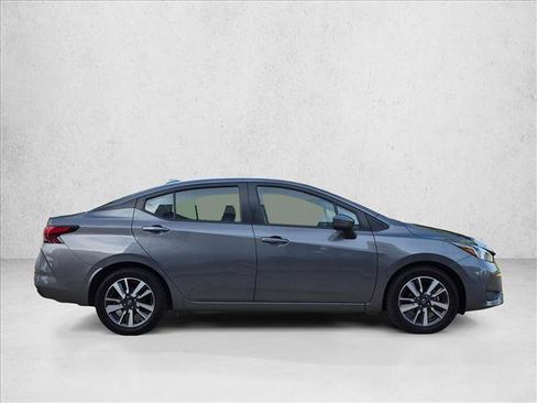 Used 2024 Nissan Versa SV FWD image 4