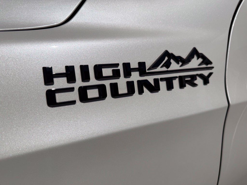 Used 2021 Chevrolet Tahoe High Country AWD/4WD image 9