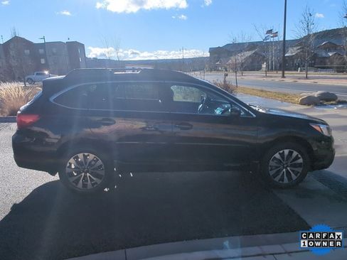 Used 2017 Subaru Outback 3.6R Limited image 10