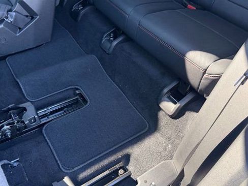 New 2026 Chevrolet Traverse Z71 image 39