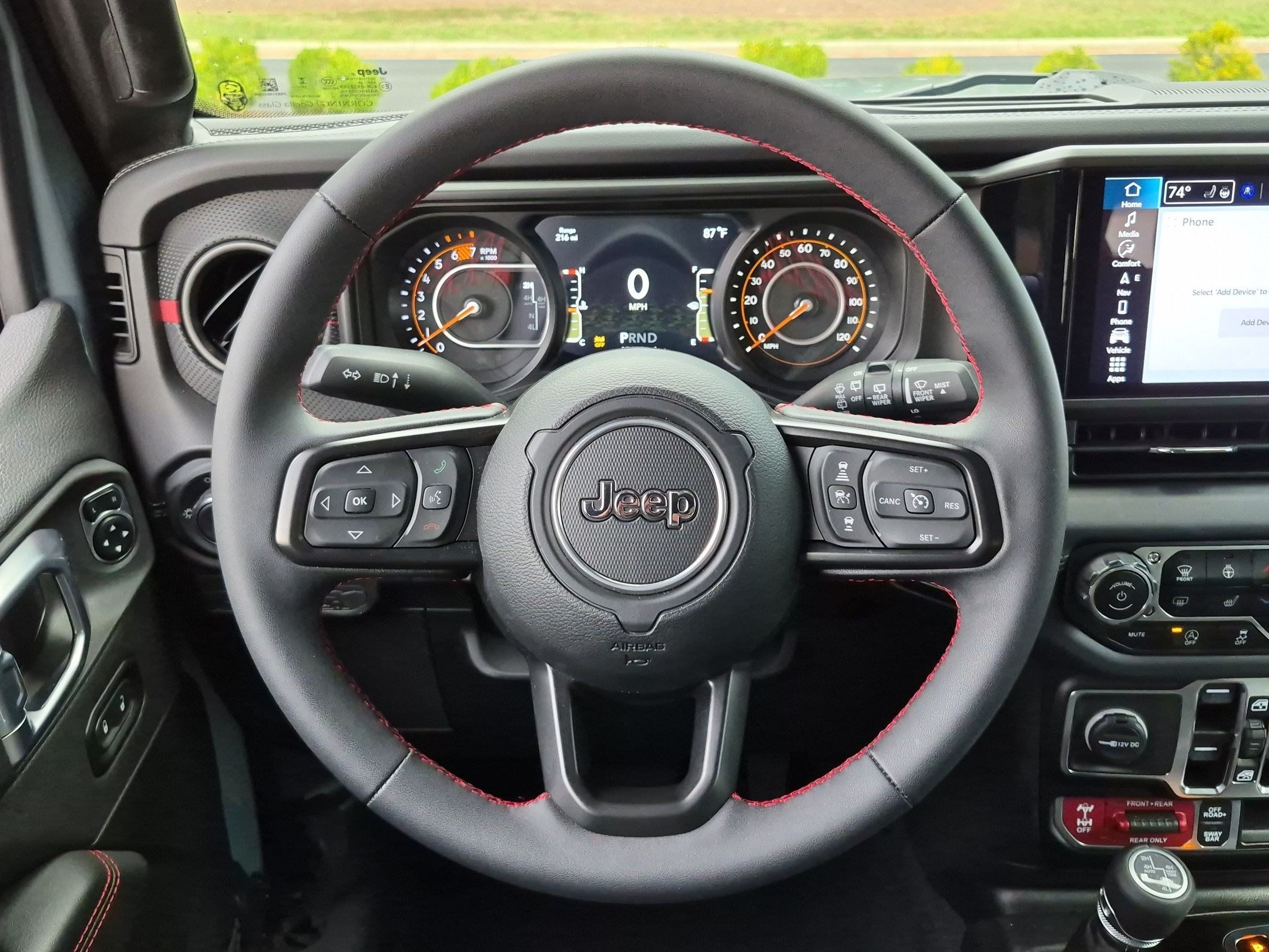 Used 2024 Jeep Wrangler Unlimited Rubicon AWD/4WD image 13