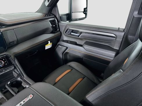 Used 2026 GMC Sierra 3500 AT4 AWD/4WD image 24
