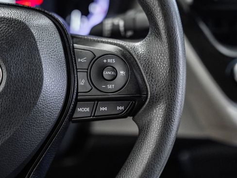 Used 2021 Toyota Corolla LE w/ Carpet Mat Package (TMS) image 21