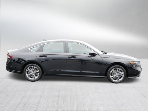 Certified 2025 Honda Accord EX-L image 8