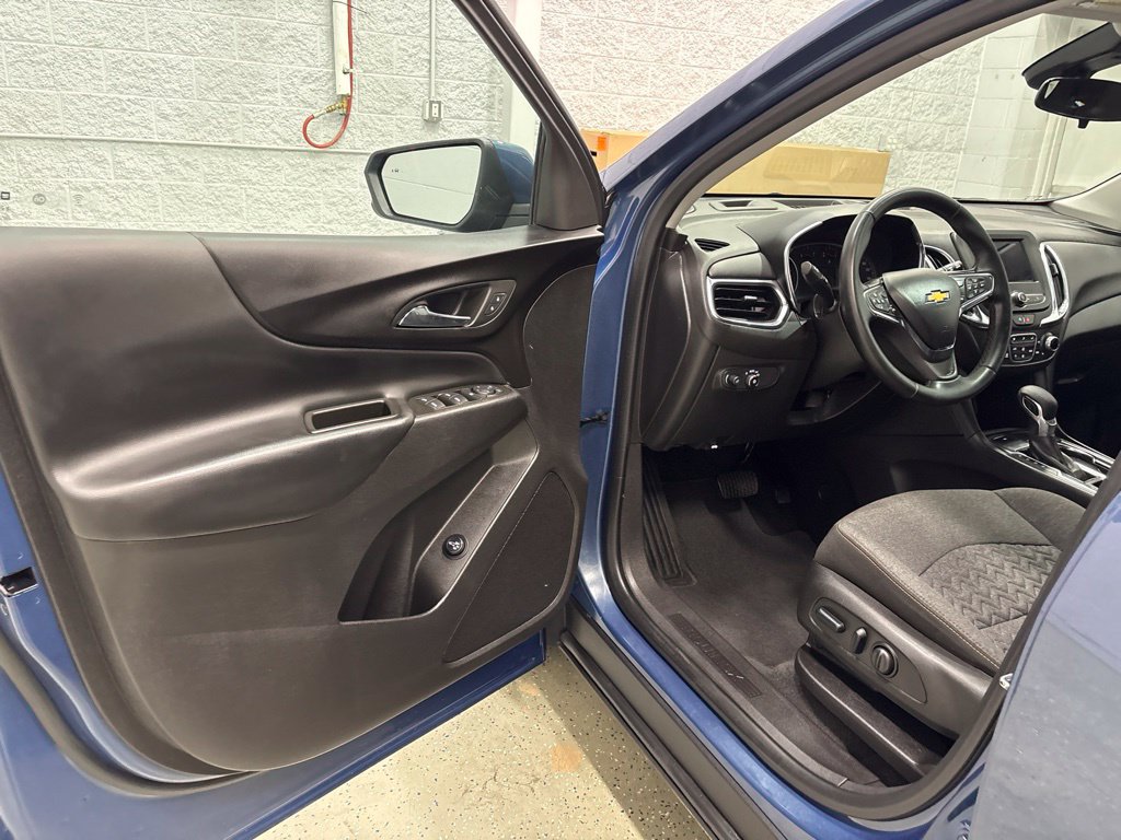 Used 2024 Chevrolet Equinox LT AWD/4WD image 13