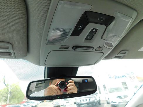 Used 2018 Toyota Sienna XLE FWD image 42