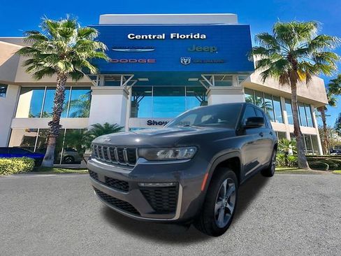 New 2026 Jeep Grand Cherokee Limited RWD image 9