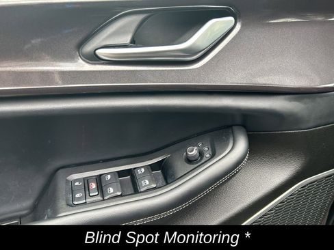 Certified 2022 Jeep Grand Cherokee L Laredo image 13