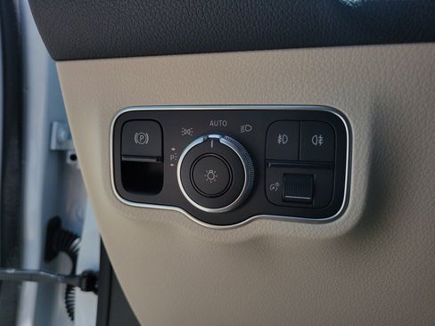 Certified 2026 Mercedes-Benz GLB 250 image 23
