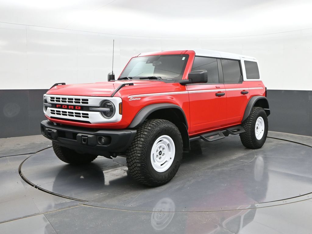 Used 2023 Ford Bronco Heritage Edition AWD/4WD image 1