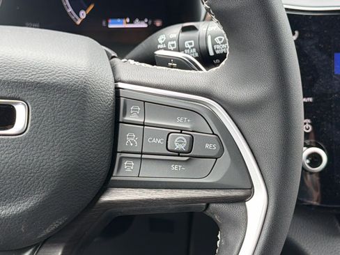 New 2026 Jeep Grand Cherokee Altitude AWD/4WD image 21