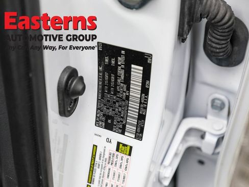 Used 2023 Toyota Corolla Cross LE image 33