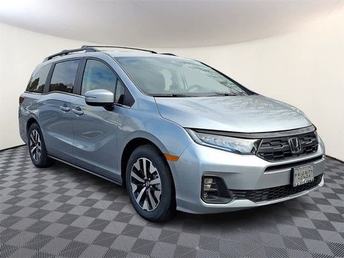 New 2026 Honda Odyssey EX-L image 3