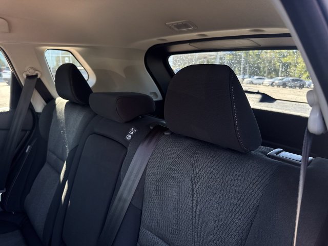 Used 2026 Nissan Rogue SV FWD image 27