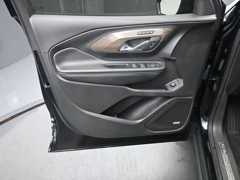 Used 2023 GMC Terrain Denali AWD/4WD image 12