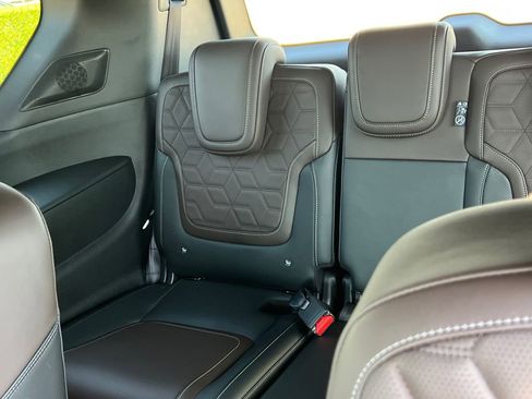 New 2025 Nissan Armada Platinum image 20