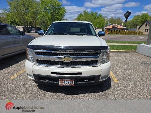 Used 2011 Chevrolet Silverado 1500 LTZ w/ LTZ White Diamond Edition AWD/4WD image 7