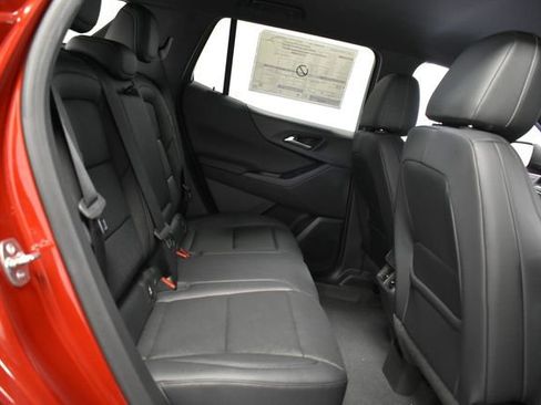 New 2026 Chevrolet Equinox LT w/ Convenience Package II AWD/4WD image 33