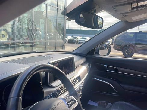 Used 2022 Kia Telluride SX w/ SX Prestige Package AWD/4WD image 5