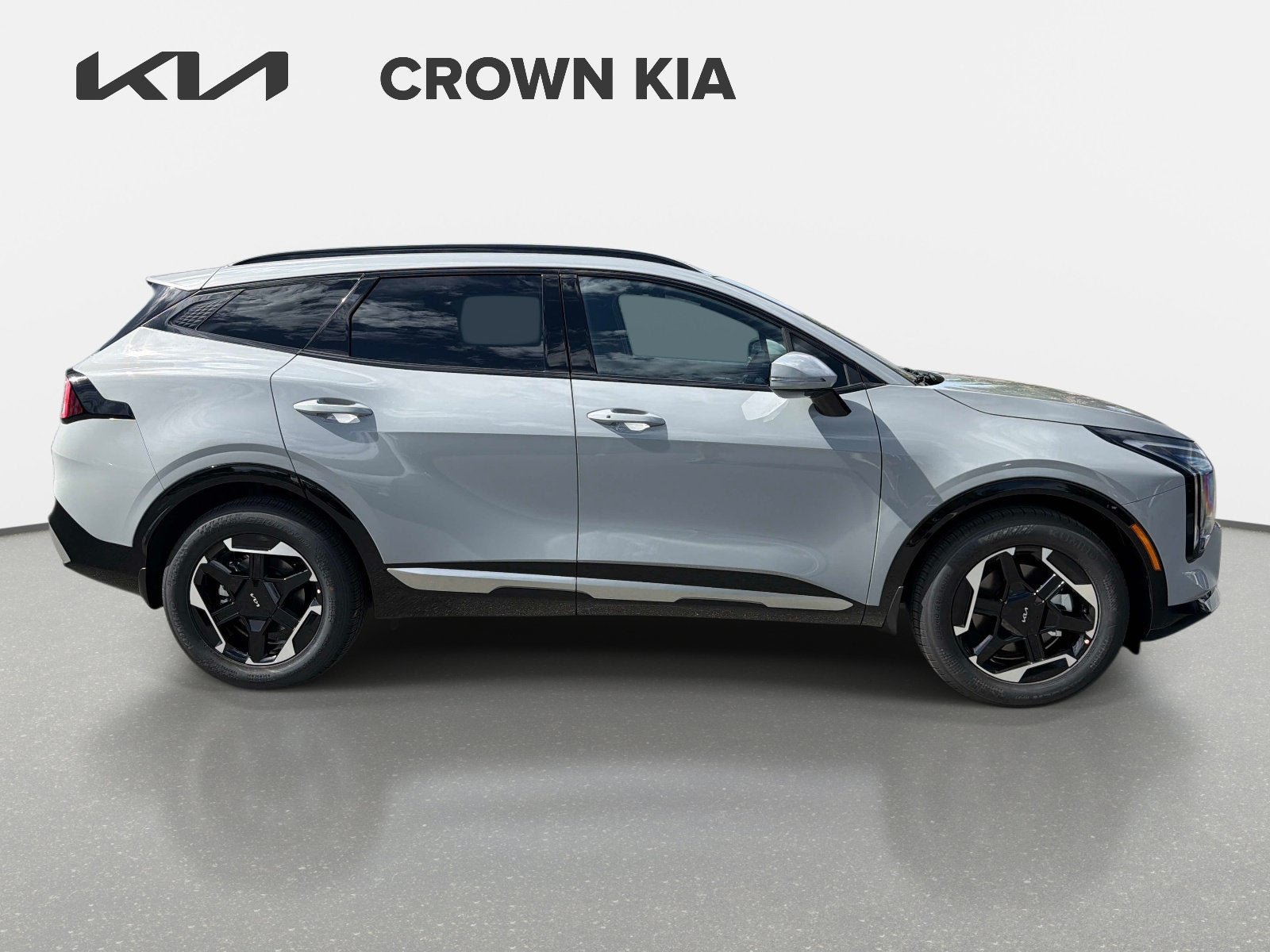 New 2026 Kia Sportage SX FWD image 4