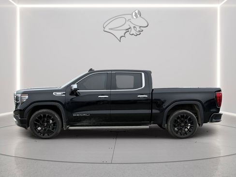 Used 2023 GMC Sierra 1500 Denali image 2
