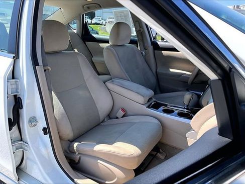 Used 2014 Nissan Altima 2.5 S w/ Sport Value Package FWD image 11