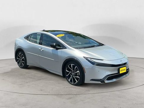 Certified 2024 Toyota Prius Prime Premium FWD image 7
