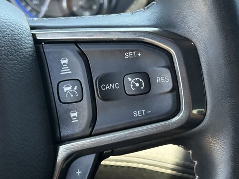 Used 2019 RAM 1500 Limited w/ Advanced Safety Group AWD/4WD image 17