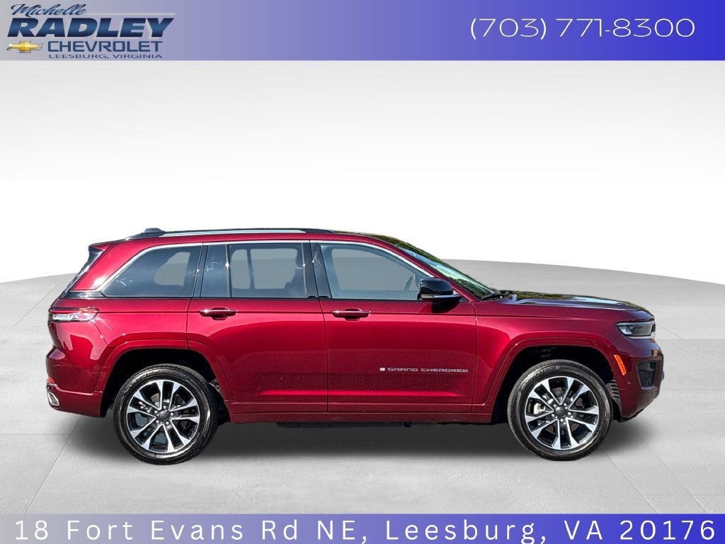 Used 2023 Jeep Grand Cherokee Overland AWD/4WD image 7
