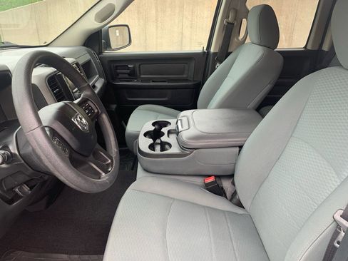 Used 2018 RAM 1500 Express w/ Express Value Package AWD/4WD image 10